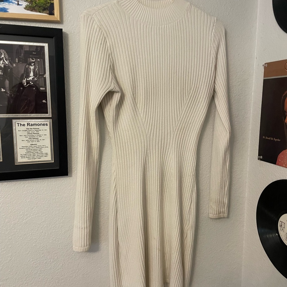 Short Long sleeve White Dress